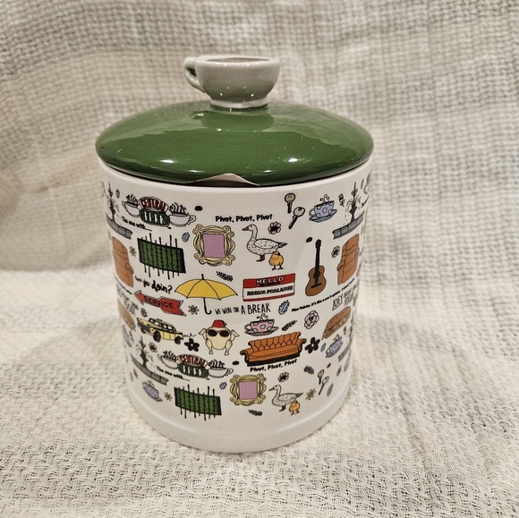 Friends TV Show Canister Cookie Jar - Picture 6 of 7